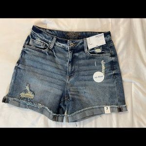 Arizona Jean CO Blue distress Hi-Rise shorts size7